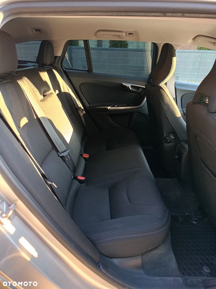 Volvo V60 - 10