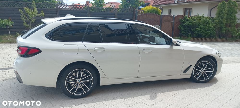 BMW Seria 5 520d M Sport - 35