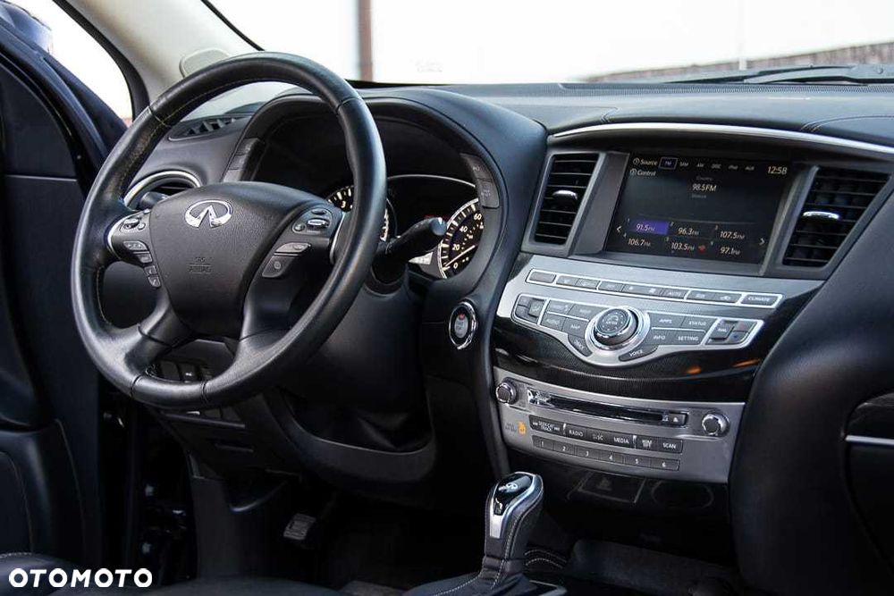 Infiniti Q60 - 2