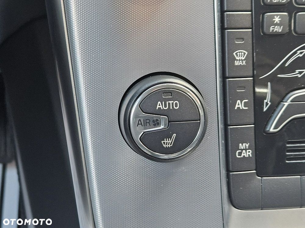 Volvo V40 T2 Drive-E Momentum - 18