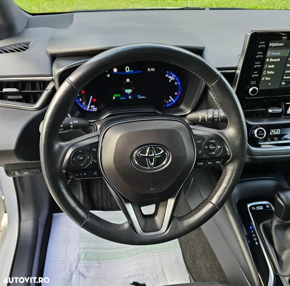 Toyota Corolla 1.8 Hybrid Business Edition - 12