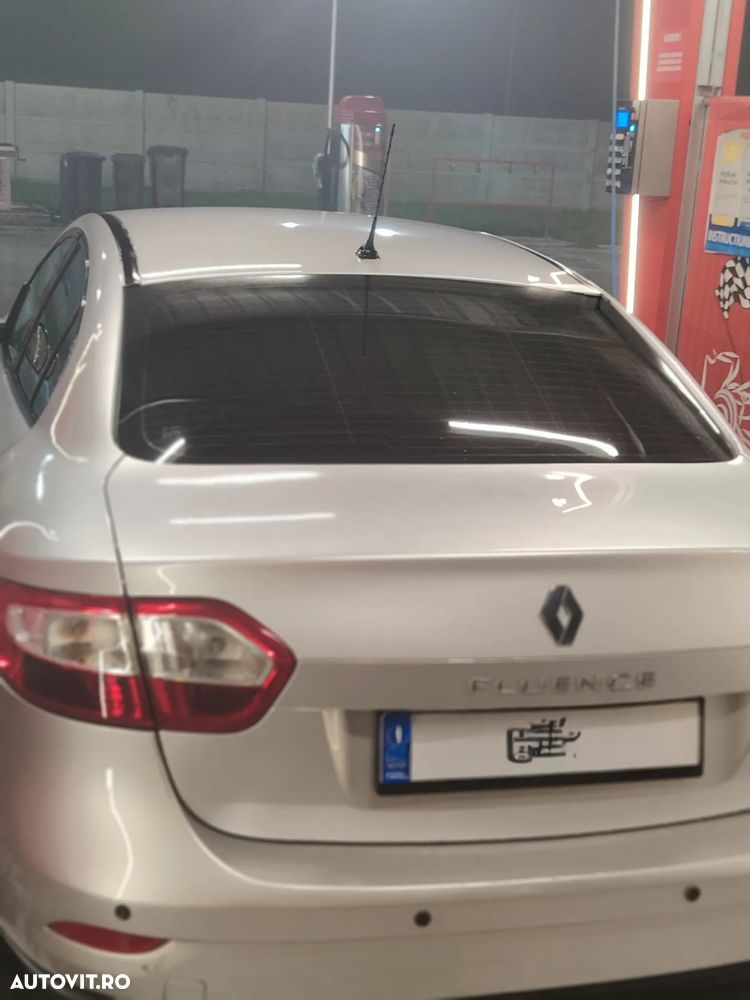 Renault Fluence 1.6 16V Authentique - 3