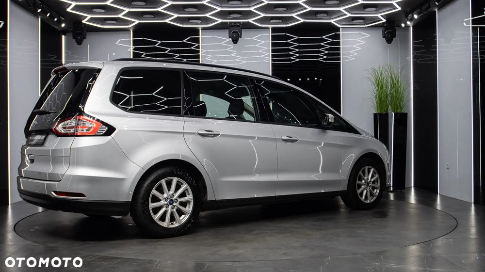 Ford Galaxy - 10