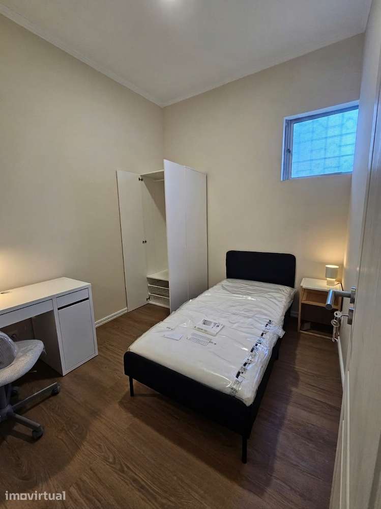 Quarto para arrendar totalmente remodelado a 7min do Metro - Odivelas - Grande imagem: 3/11
