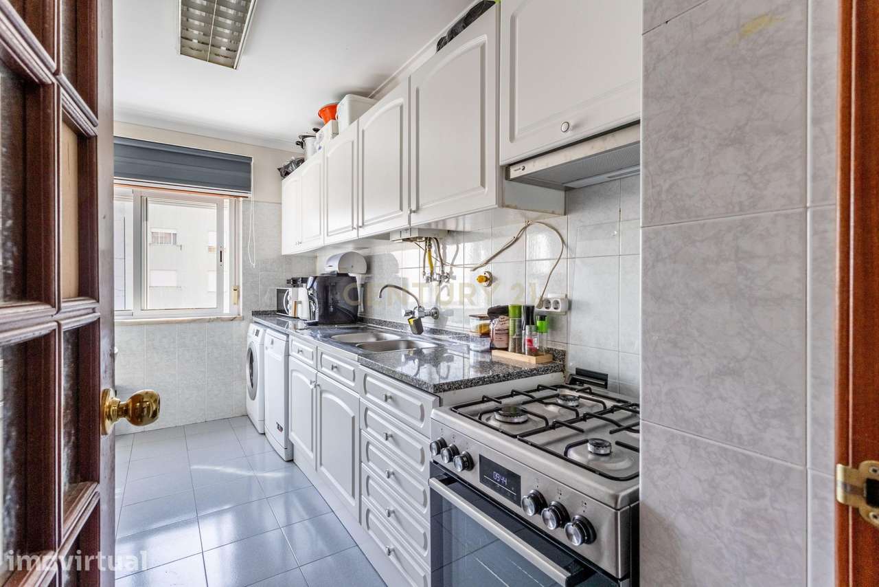 Apartamento T2 na Quinta da Maranhota em Vialonga - Grande imagem: 5/18