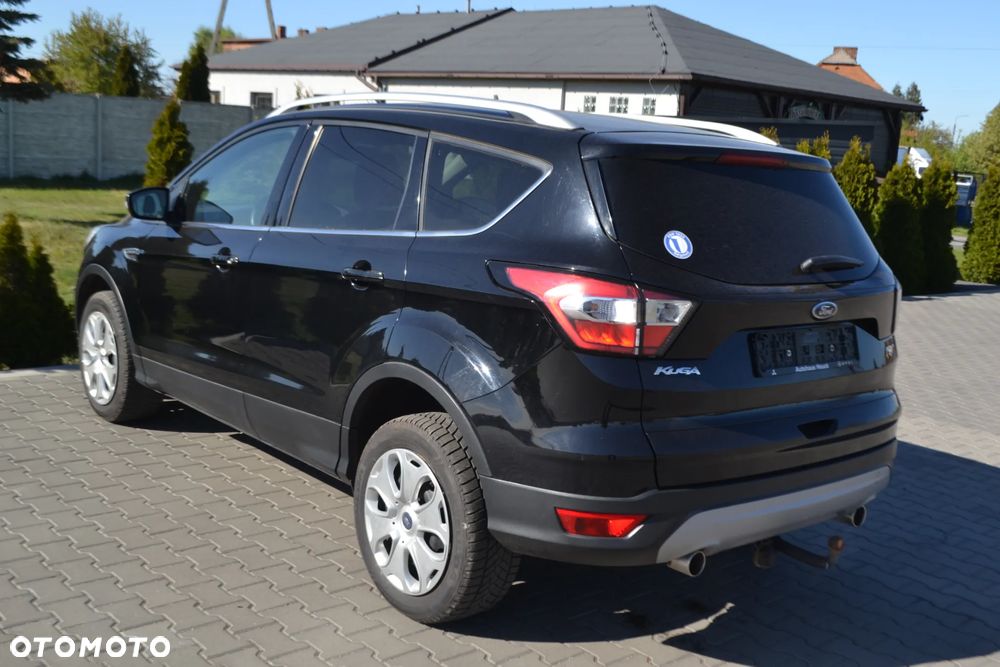 Ford Kuga 1.5 EcoBoost 2x4 Titanium - 10