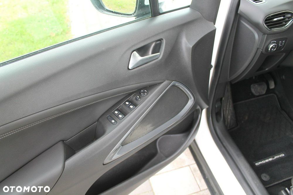 Opel Crossland X - 12