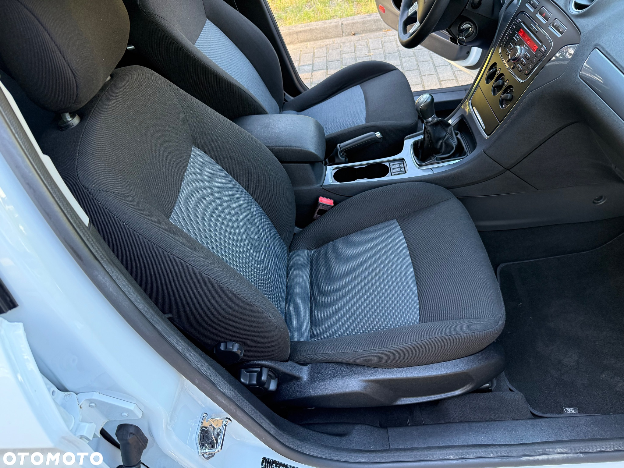 Ford Mondeo - 20