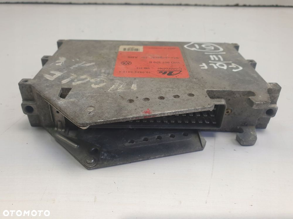 Vw Golf III STEROWNIK ABS Komputer 1H0907379B - 3