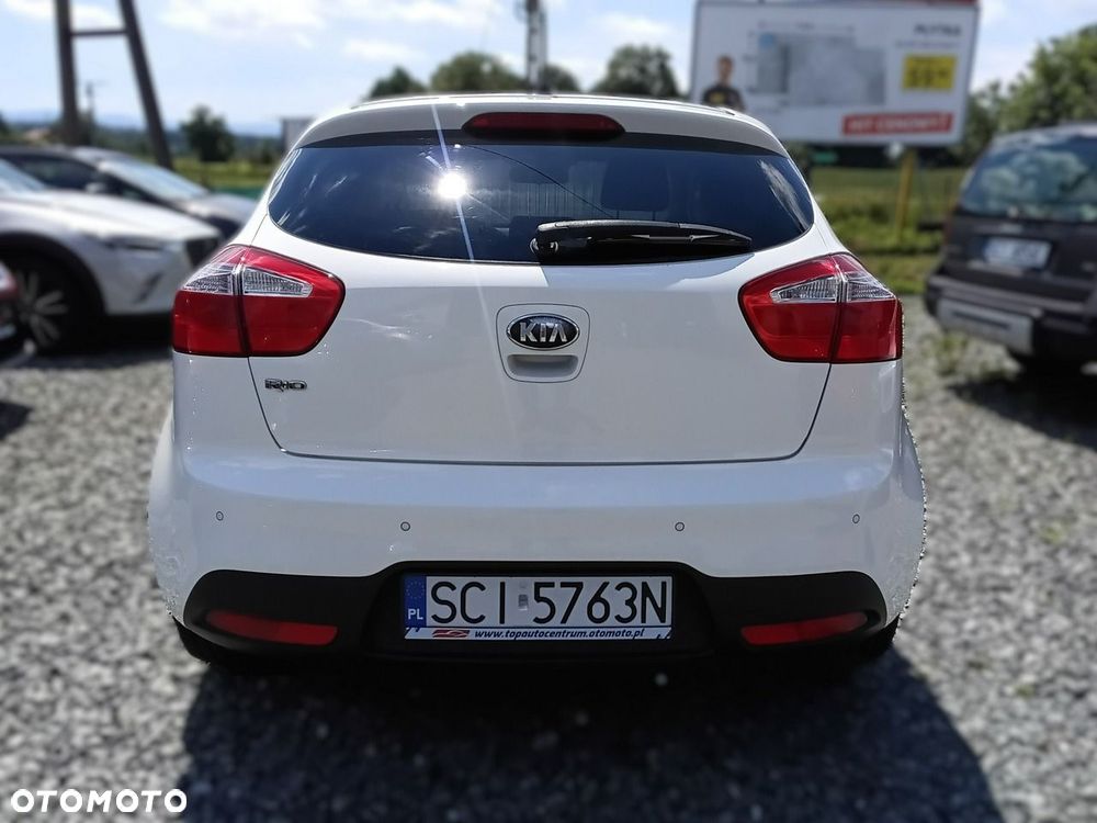 Kia Rio 1.2 Dream Team Edition - 5