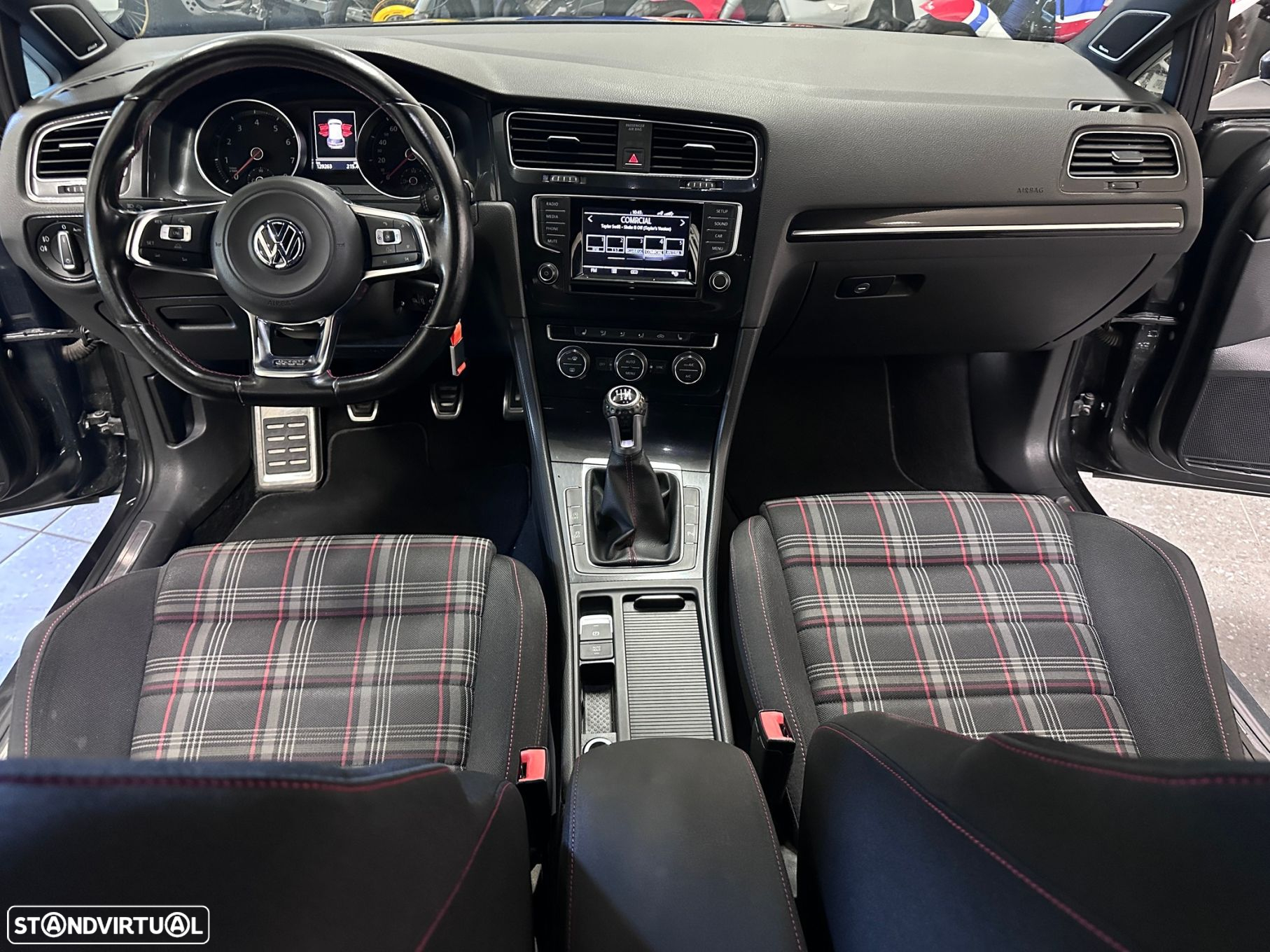 VW Golf 2.0 TSi GTi Performance - 17