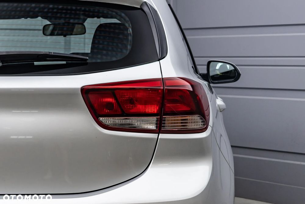 Kia Rio 1.2 L - 30