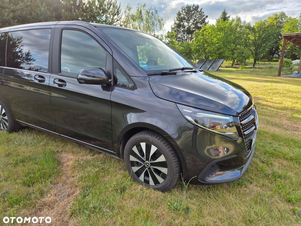 Mercedes-Benz Klasa V 300 d lang 4Matic 9G-TRONIC Exclusive - 6