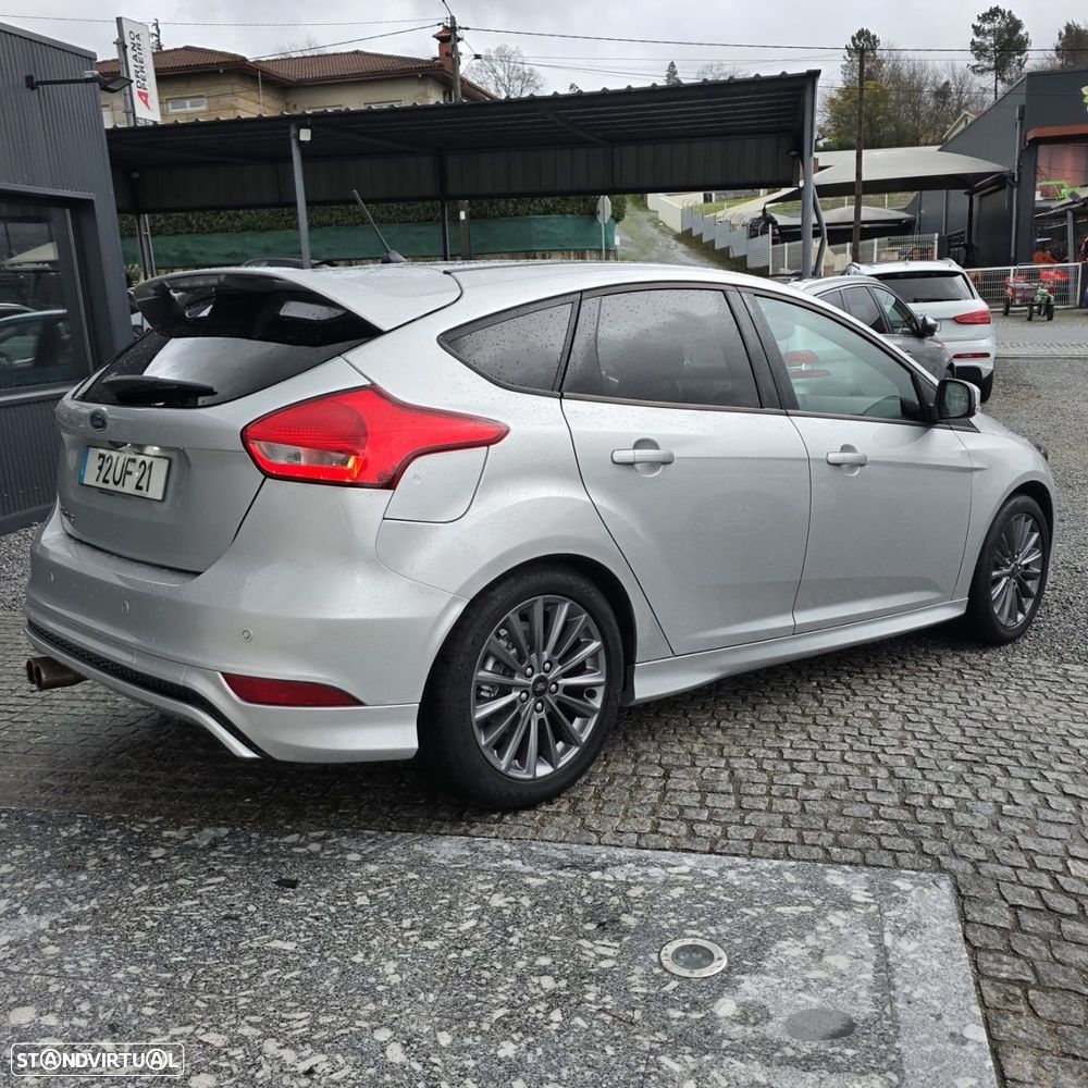 Ford Focus 1.0 EcoBoost ST-Line - 14