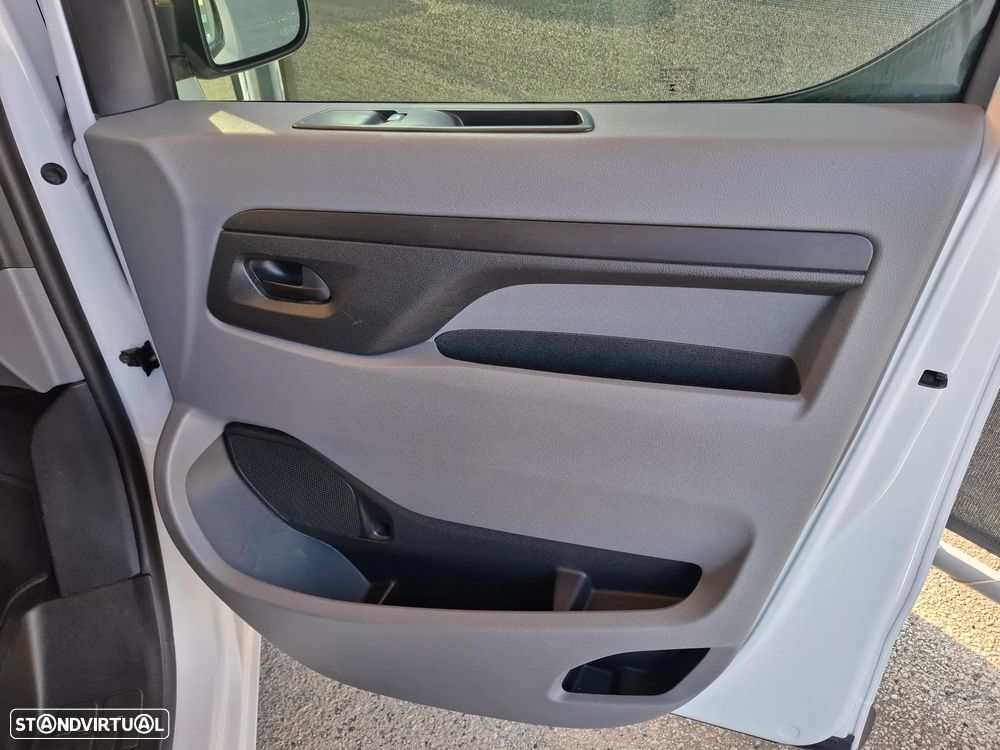 Opel Vivaro 1.5 CDTi L3H1 Essentia - 33