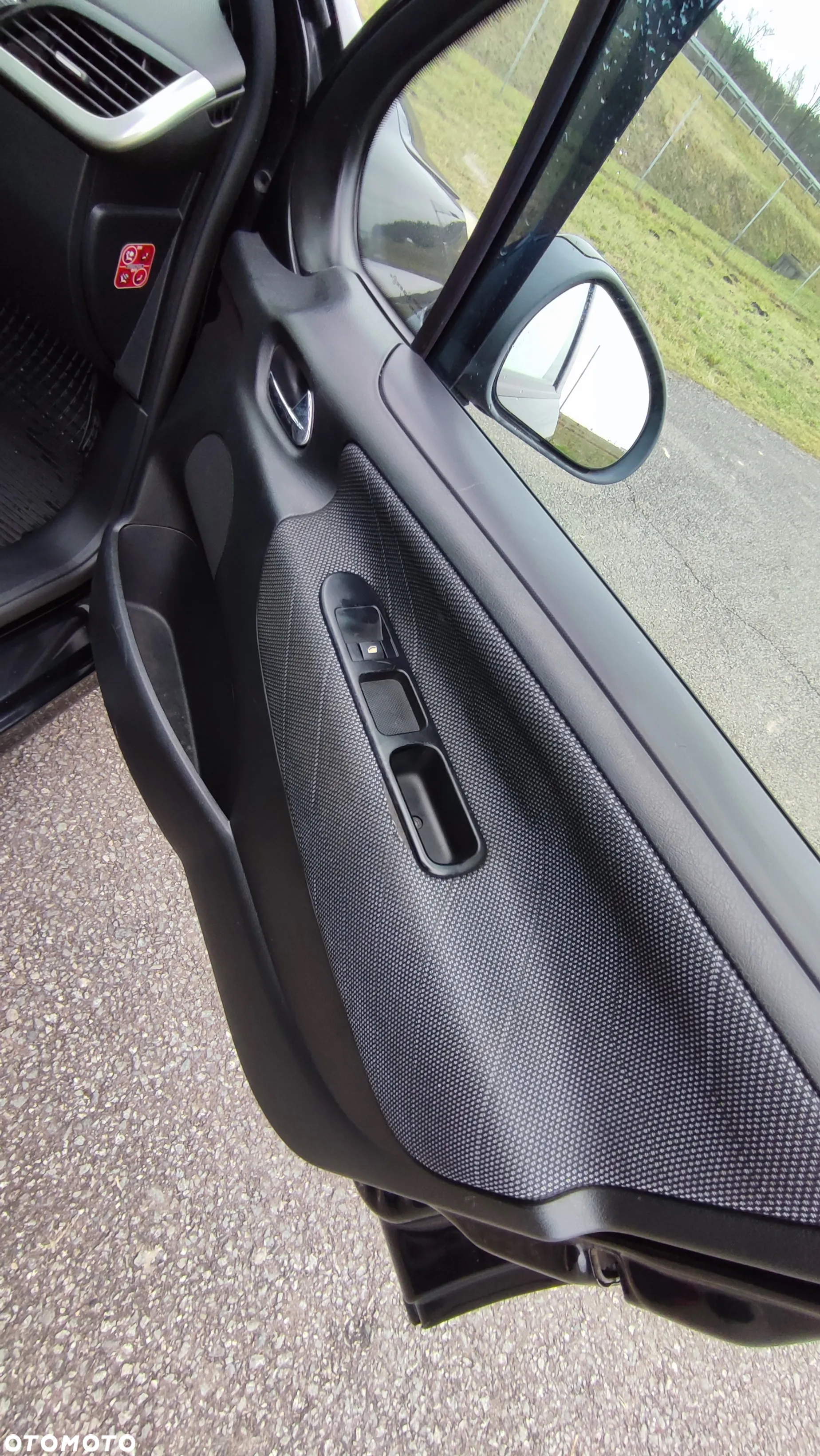 Peugeot 207 1.6 HDi Trendy - 22