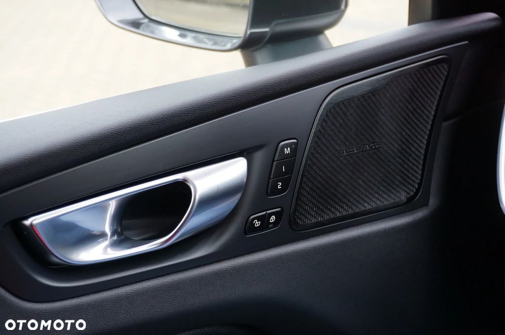 Volvo XC 60 B4 D Geartronic Inscription - 39