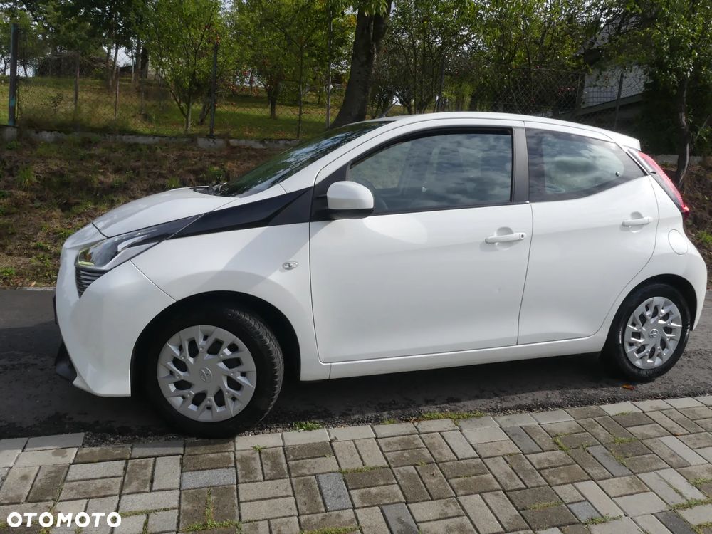 Toyota Aygo x-play - 3