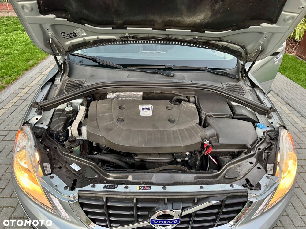 Volvo XC 60 D4 Geartronic Momentum - 31