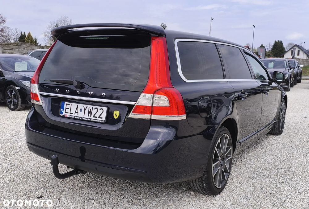 Volvo V70 D2 Momentum - 15