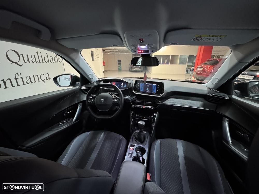 Peugeot 2008 1.2 PureTech Allure - 33