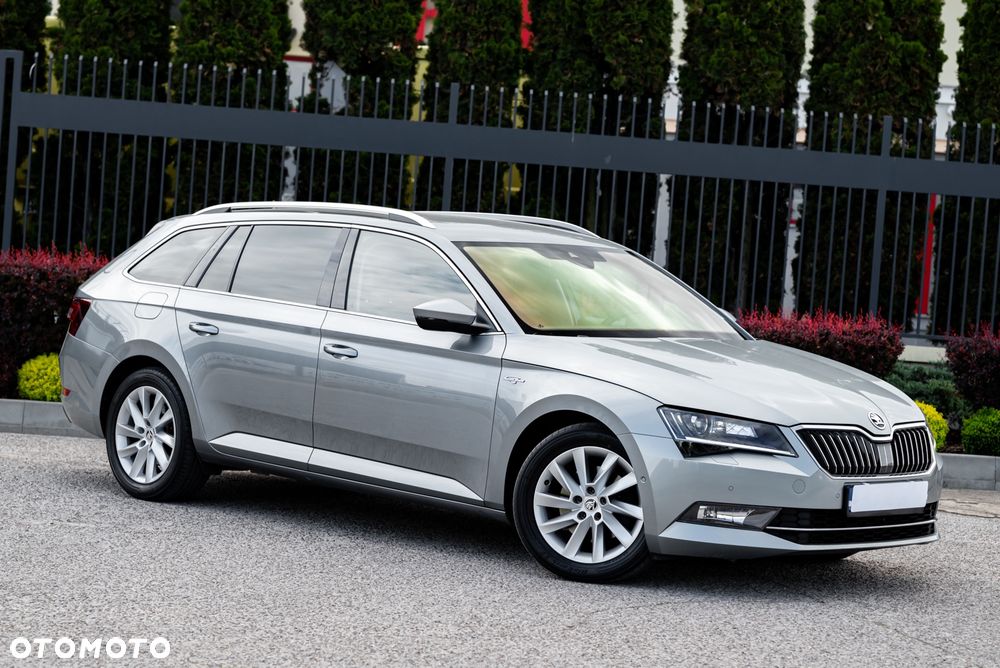 Skoda Superb 2.0 TDI 4x4 L&K DSG - 3