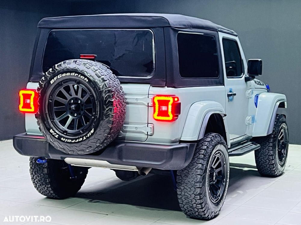 Jeep Wrangler - 16