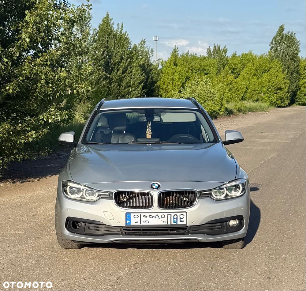 BMW Seria 3 318d - 1