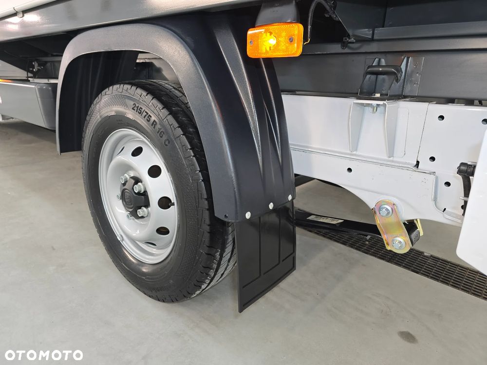 Fiat DUCATO 19Tyś km DOKA MAXI 7-OSOBOWY + 855Kg Ładownośc NAJLEPSZY SINIK 2,3 IVECO 140KM SALON PL STAN JAK NOWY NOWY NOWY 19Tyś km SERWIS ASO FIAT DO OSTATNIEGO Km KOŁA16 Cali KLIMA ELEKTRYKA WZMOCNIONE ZAWIESZENIE - 17