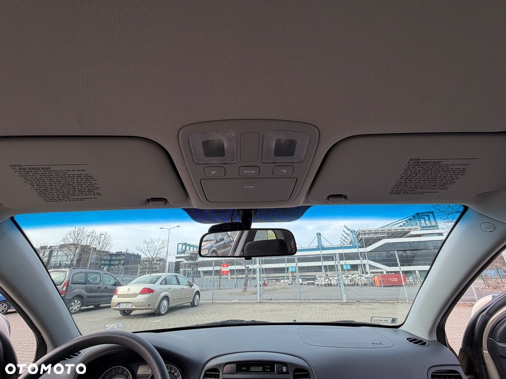 Hyundai Accent 1.6 Style A/C - 16