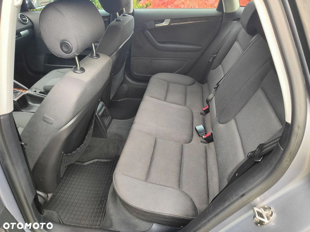 Audi A3 Sportback 1.6 Ambiente - 10