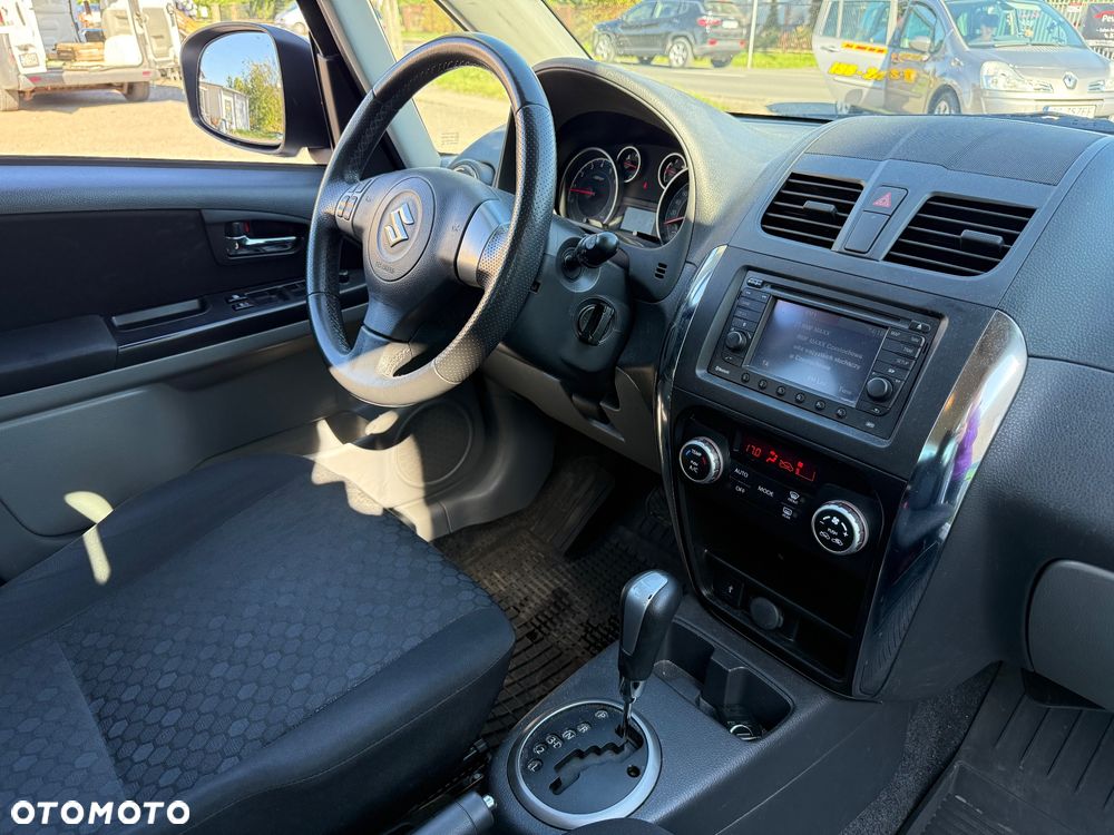 Suzuki SX4 1.6 VVT Automatic 4x2 Style - 13