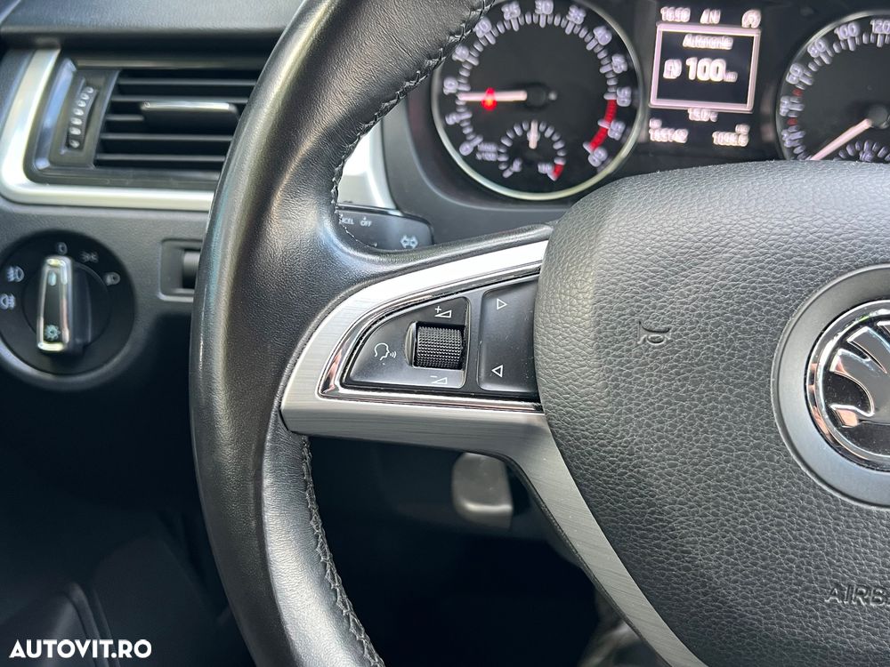 Skoda RAPID 1.6 TDI DSG Ambition - 18