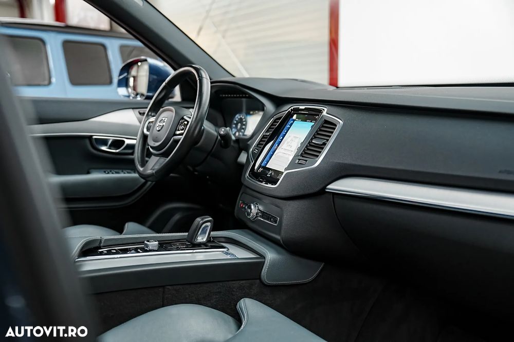 Volvo XC 90 B5 D AWD Geartronic Momentum Pro - 19