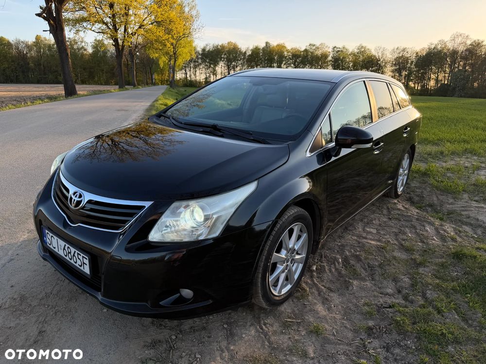 Toyota Avensis 1.8 Premium EU5 - 21