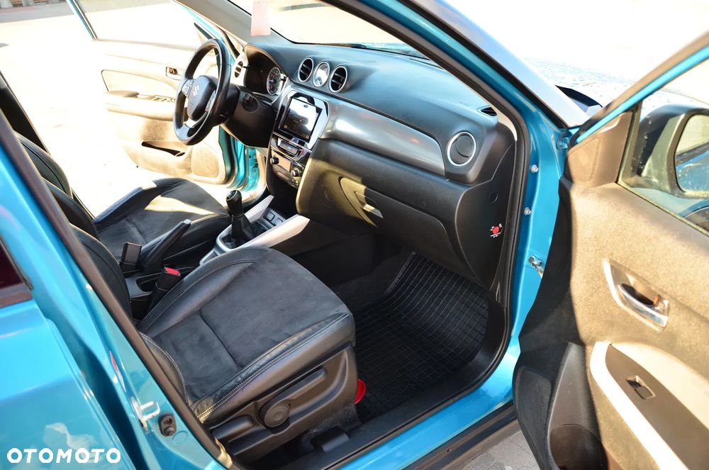 Suzuki Vitara 1.6 Premium 2WD - 9