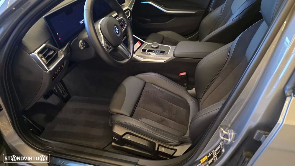 BMW 320 e Pack Desportivo M Auto - 38