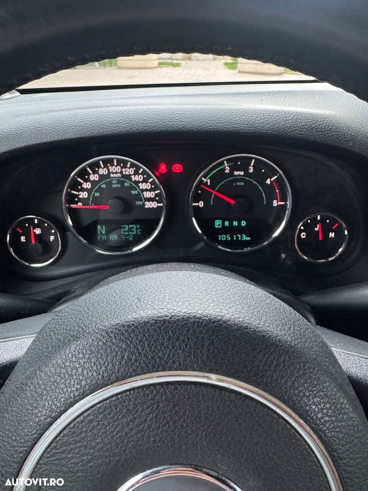 Jeep Wrangler 2.8 CRD AT Rubicon - 6