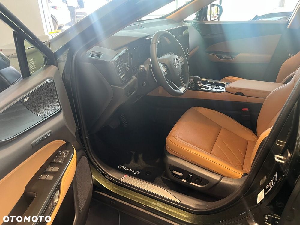 Lexus NX - 7