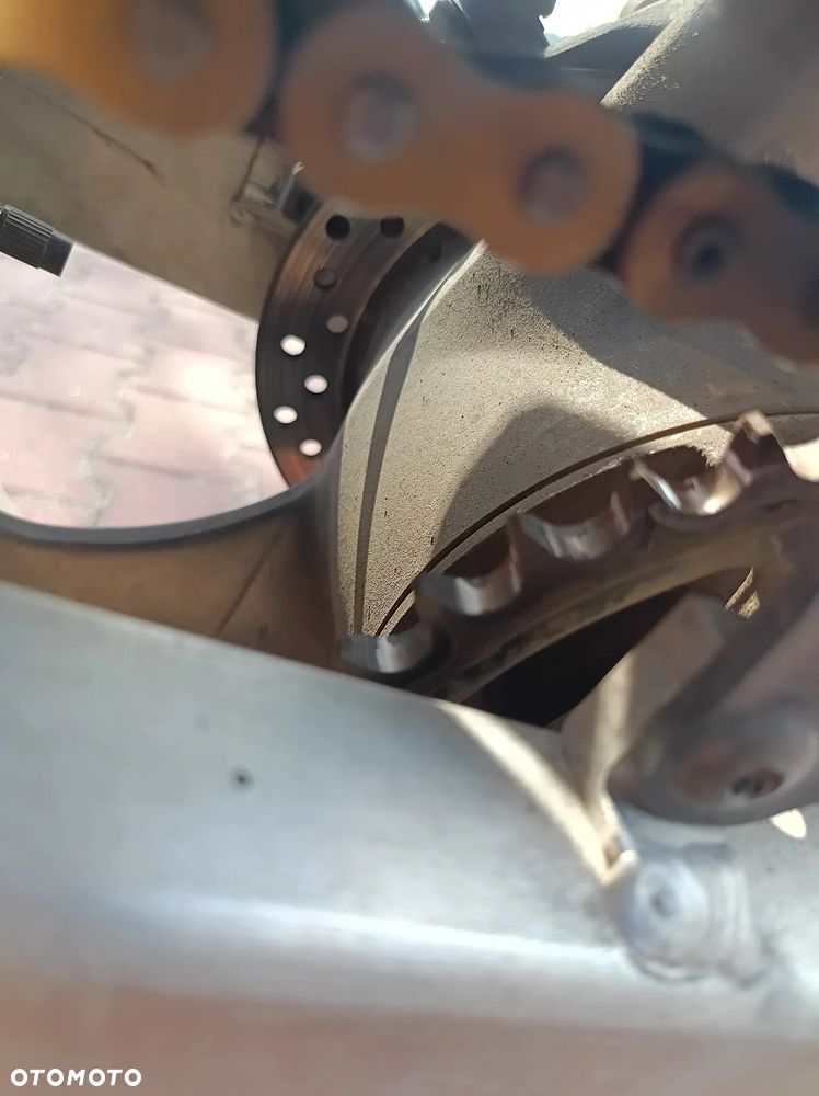 Honda CB - 15