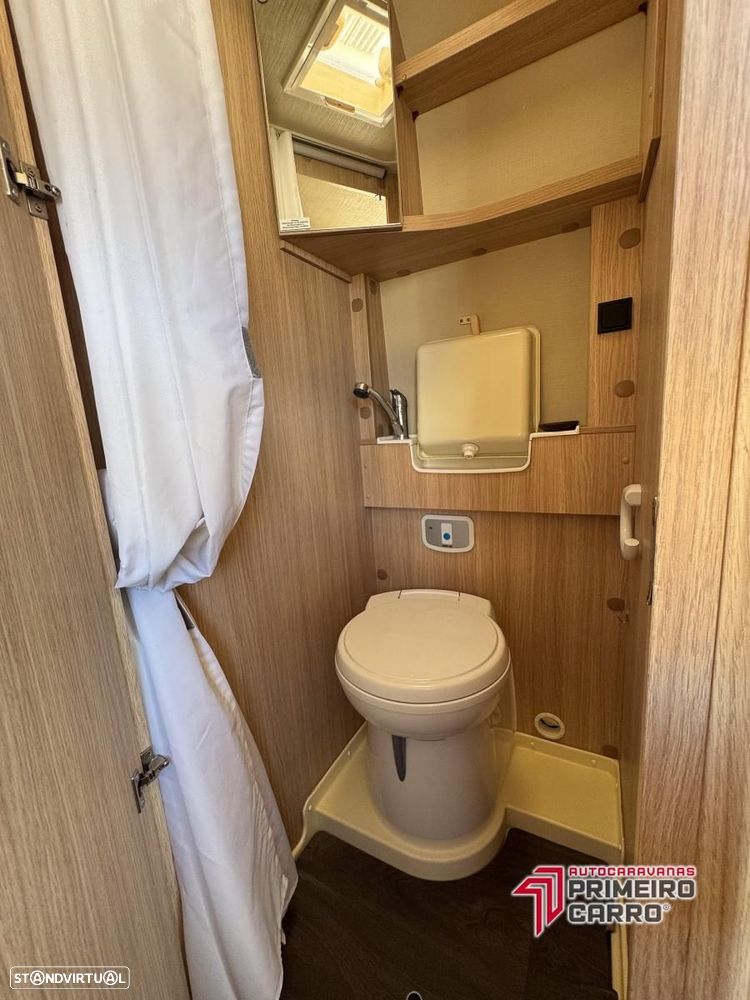 Pössl Roadcamp 640 camas gémeas - 15