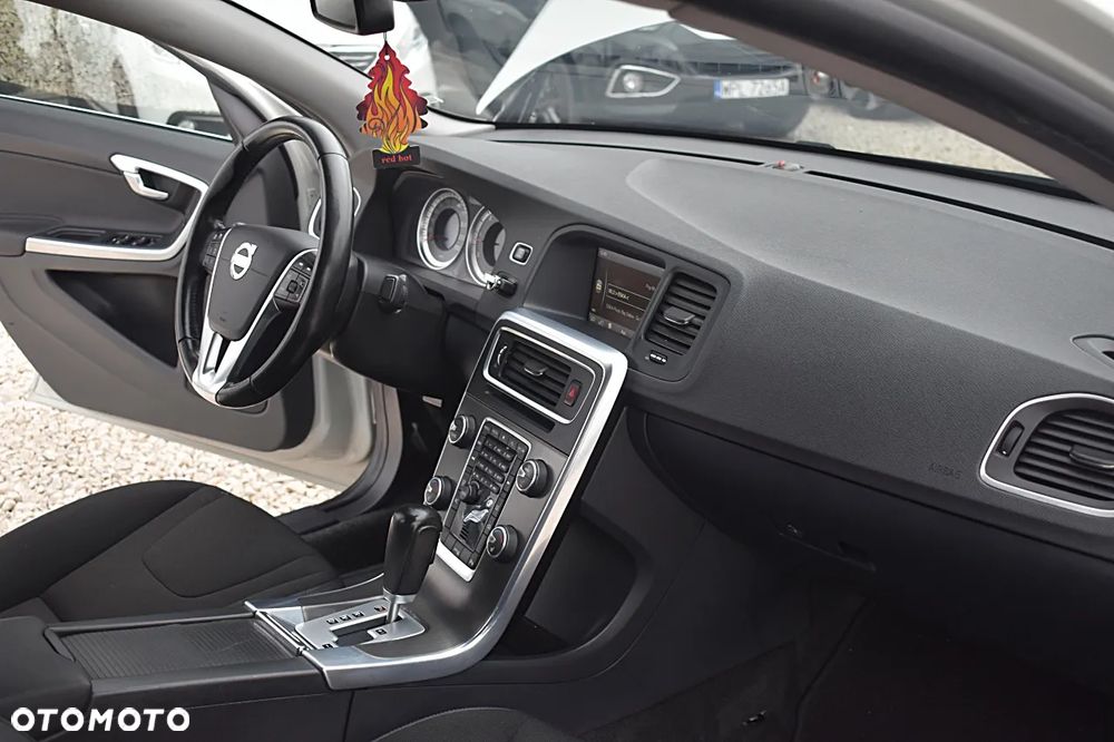 Volvo S60 D3 Geartronic Summum - 22
