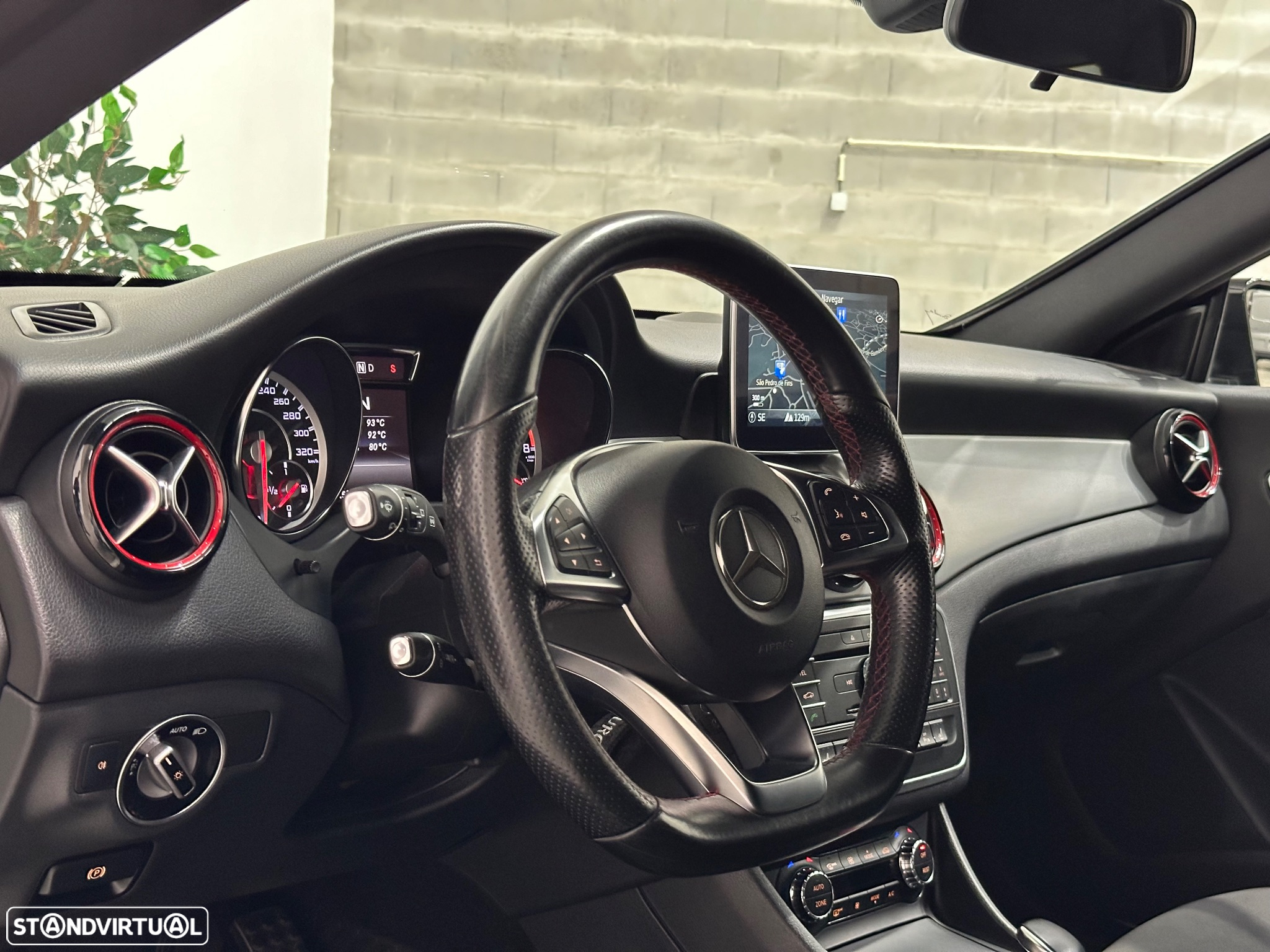 Mercedes-Benz CLA 45 AMG Shooting Brake 4Matic 7G-DCT - 12