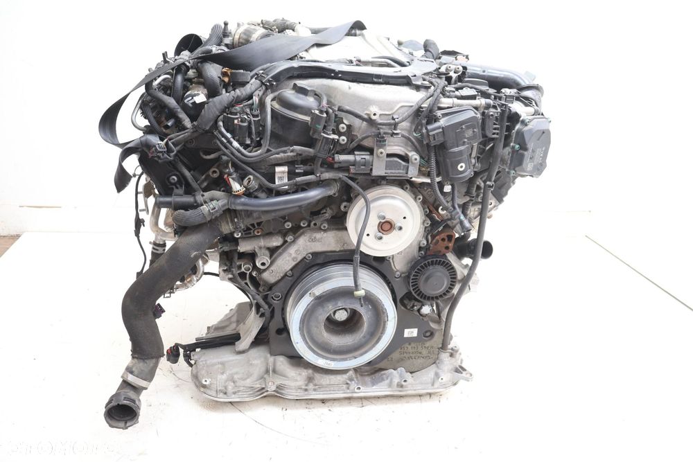 AUDI Q8 3.0 TDI V6 SILNIK DPX - 1