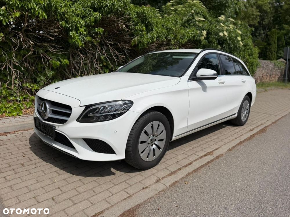 Mercedes-Benz Klasa C 200 d 9G-TRONIC
