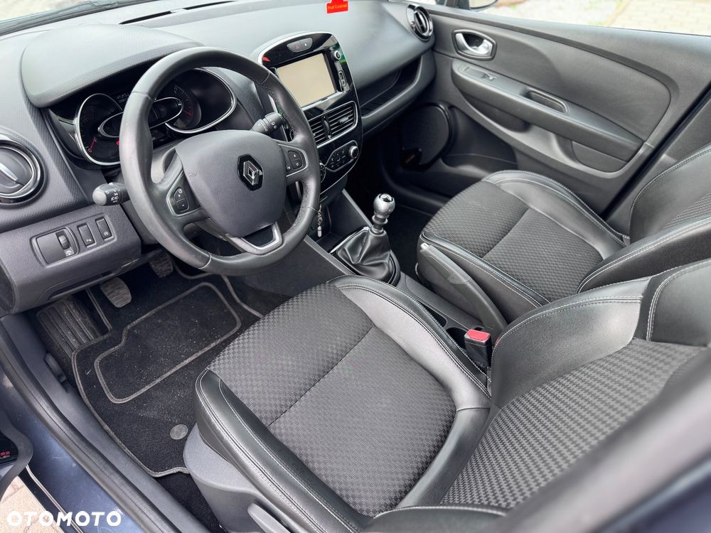 Renault Clio - 12