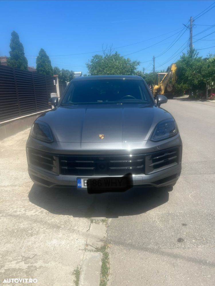 Porsche Cayenne - 1