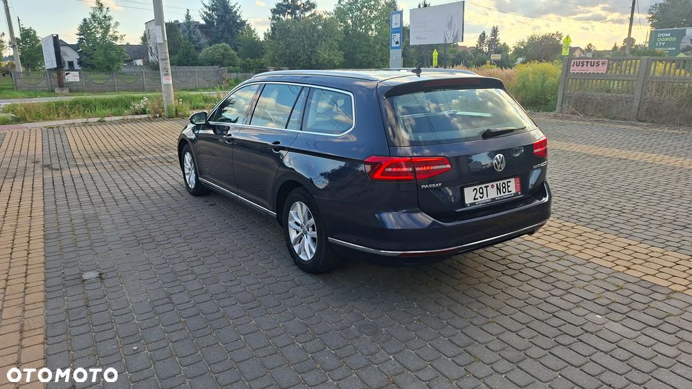 Volkswagen Passat 2.0 TDI (BlueMotion Technology) Comfortline - 3