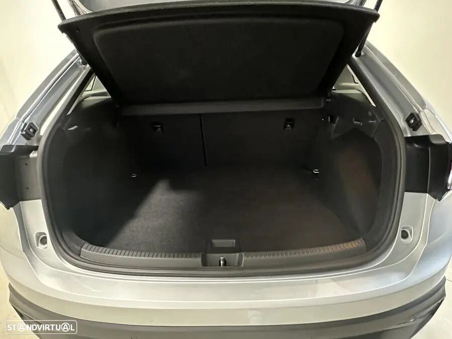 VW Taigo 1.0 TSI Urban DSG - 12