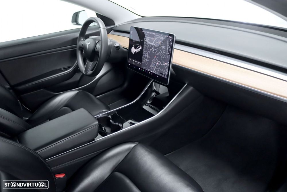 Tesla Model 3 Long-Range Dual Motor AWD - 18